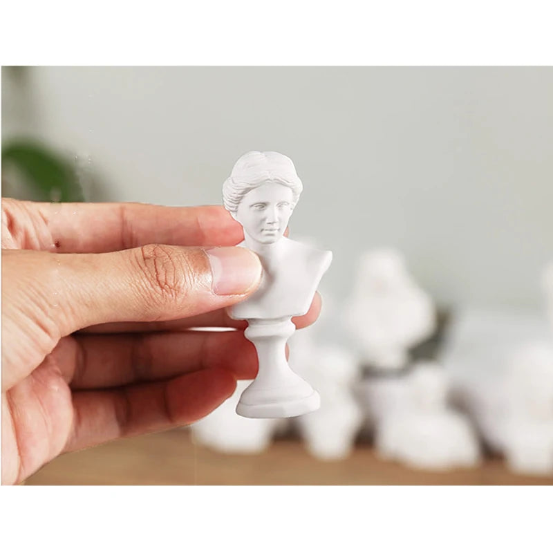 1:12 Scale Resin Sculpture Miniature Dollhouse Accessories For Garden And Living Room Famous Statue