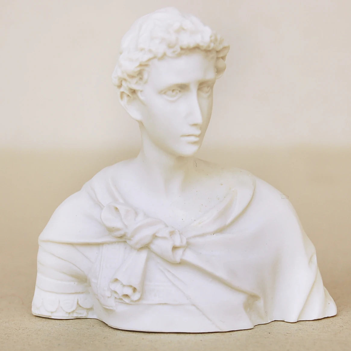 1:12 Scale Resin Sculpture Miniature Dollhouse Accessories For Garden And Living Room Famous Statue