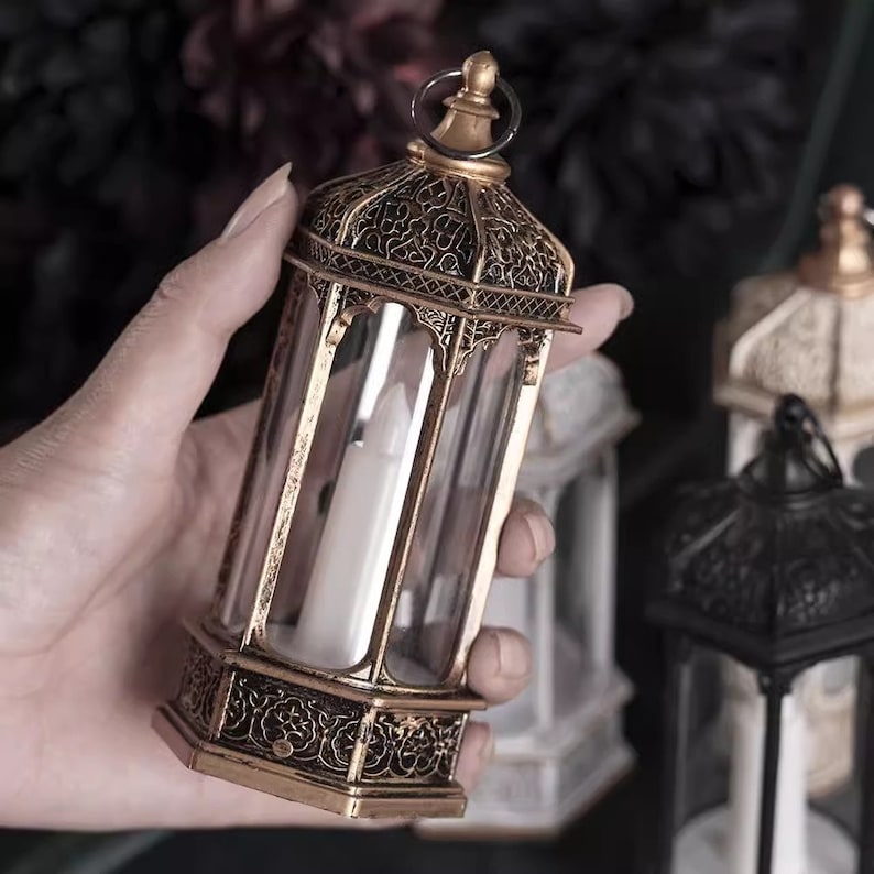 Lanterne magique hexagonale miniature à l'échelle 1:6, décoration rétro lumineuse pour maison de poupée BJD Blythe