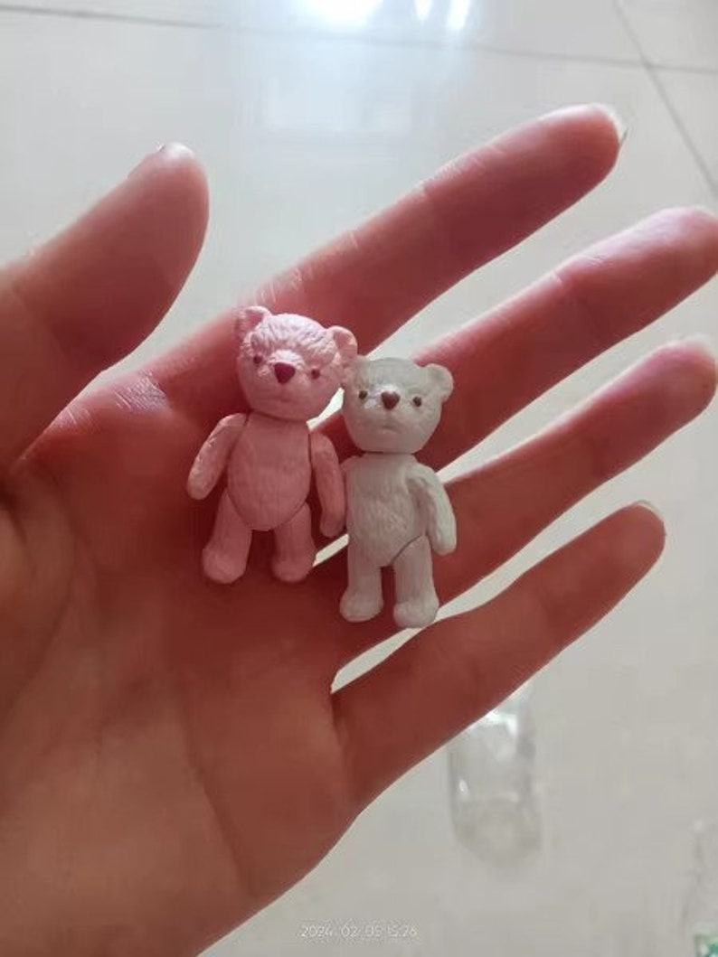 Osito de peluche en miniatura a escala 1:6 con articulaciones móviles, accesorios para muñecas BJD Blythe, casa de muñecas, sala de juegos, juguete, modelo de escritorio