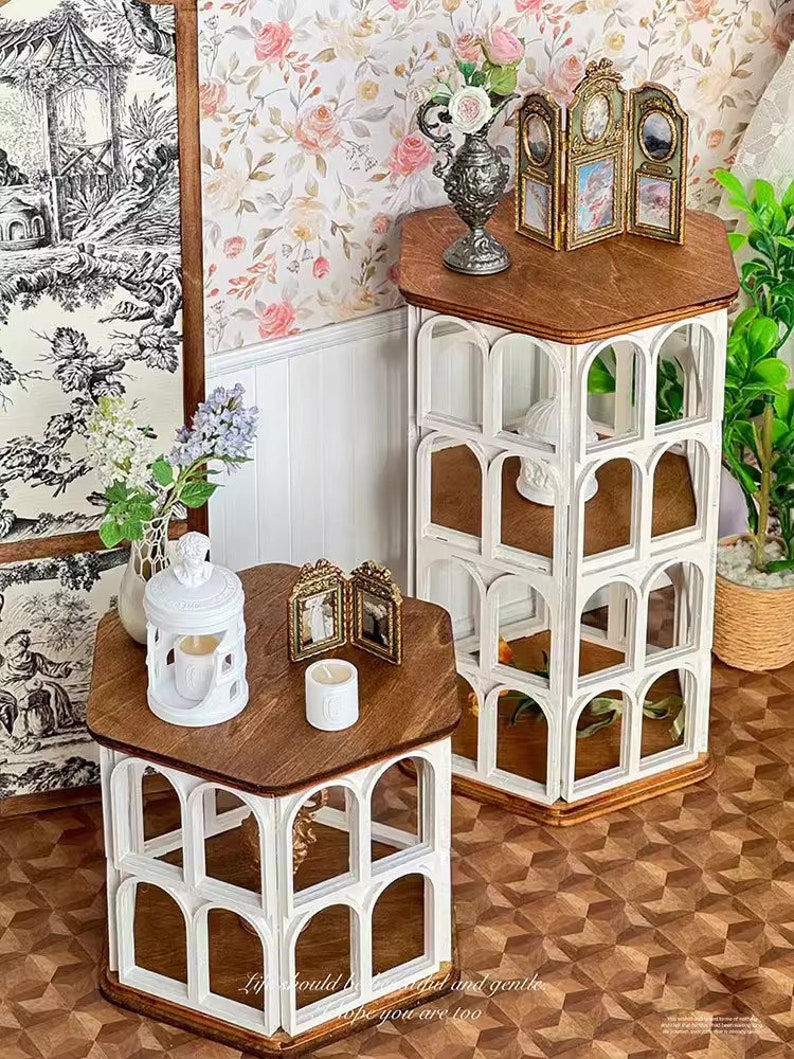 Mueble de casa de muñecas en miniatura medieval hexagonal a escala 1:6 para BJD Blythe