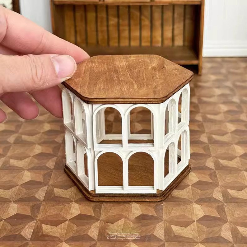 Mueble de casa de muñecas en miniatura medieval hexagonal a escala 1:6 para BJD Blythe