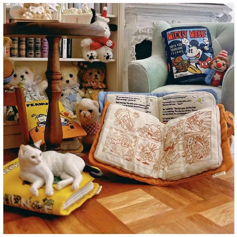 Coussin miniature fait main pour maison de poupée, échelle 1:6, accessoire en tissu réaliste pour projets BJD, Blythe et couture.