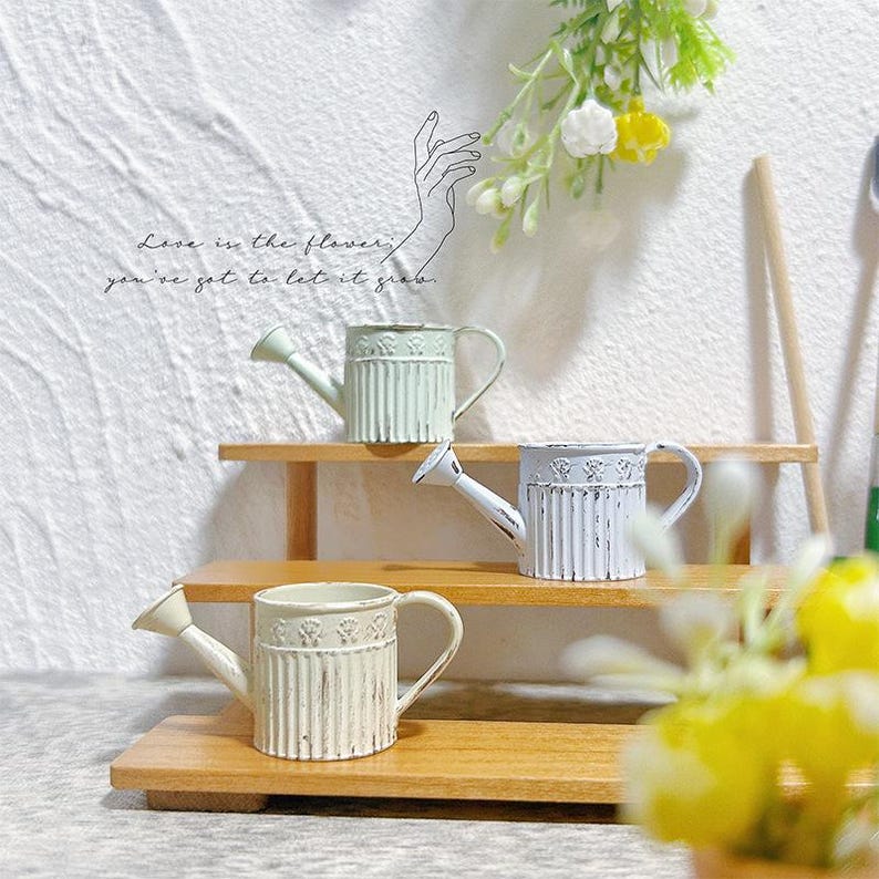 1:12 Scale Miniature Watering Can - Dollhouse Gardening Accessory for BJD Blythe GSC Dolls
