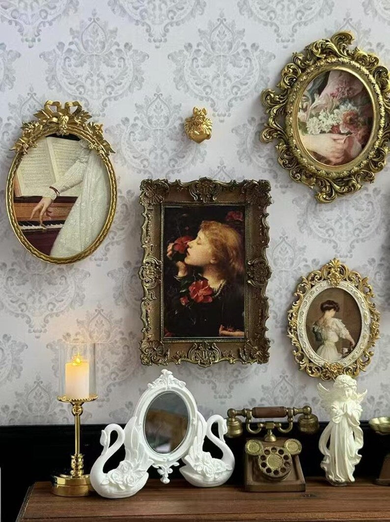 1:12 Scale Miniature Golden Picture Frame Retro Decorative Painting Model For Dollhouse BJD Blythe GSC Wall Decor