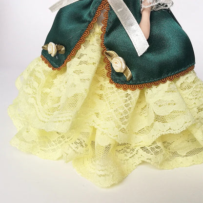 1:12 Scale Miniature Porcelain Victorian Doll Model Green Dress Lady For Dollhouse