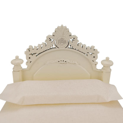 Cama de corte para casa de muñecas en miniatura de estilo europeo blanco a escala 1:12