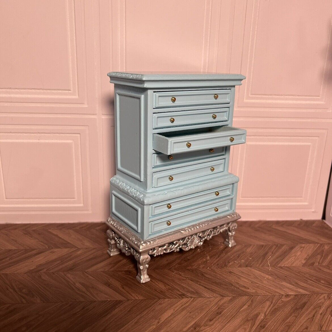 1:12 Retro European Classic Rare Blue Queen Mary House Miniature Furniture