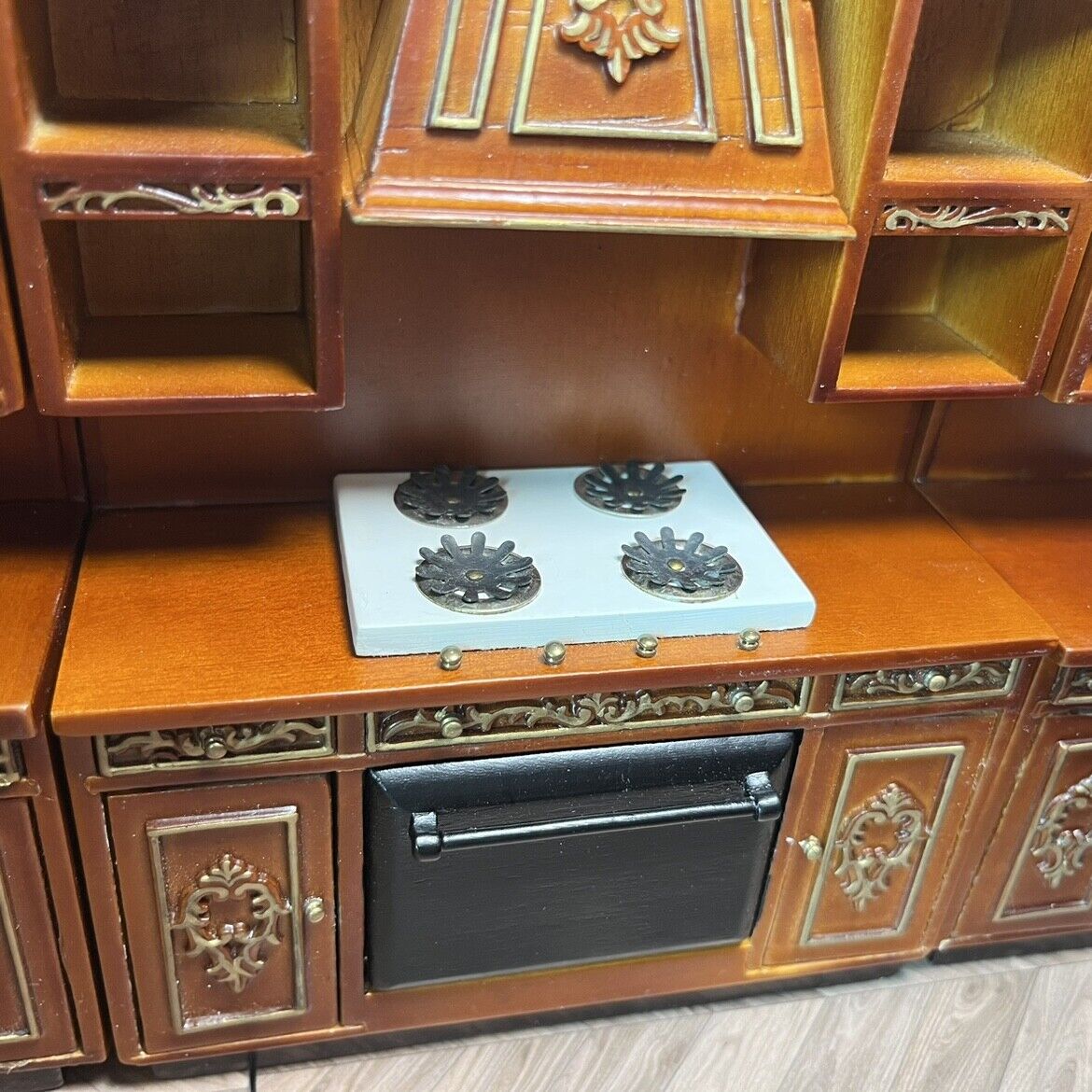 Miniature Mini Dollhouse Furniture Dollhouse Walnut Gold Kitchen Set Blythe 1:12