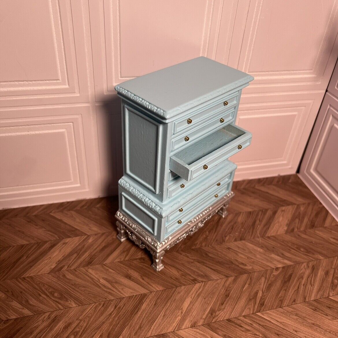 1:12 Retro European Classic Rare Blue Queen Mary House Miniature Furniture