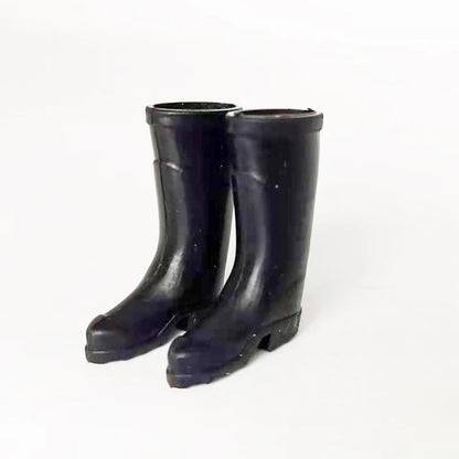 Bottes de pluie miniatures en caoutchouc noir à l'échelle 1:12 pour figurines de maison de poupée
