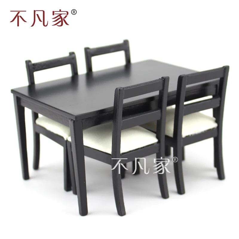 Juego de muebles para casa de muñecas a escala 1:12: mesa de comedor de madera en miniatura y 4 sillas