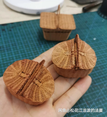 1:6 Scale Miniature Woven Picnic Basket For Blythe And Ob11 Dolls Miniature Dollhouse Accessory