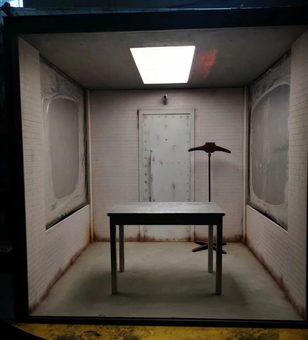 1:6 Scale Iron Man Batman Joker Custom Miniature Scene