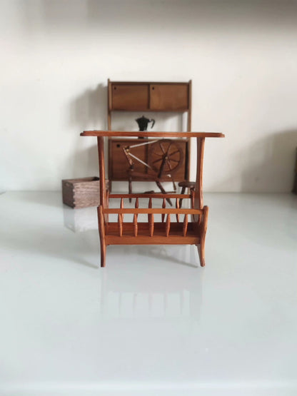 Porte-revues miniature à l'échelle 1:6, accessoire pour maison de poupée
