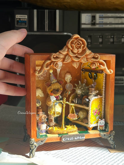 Casa de muñecas en miniatura Bear Gentleman, tienda de comestibles, muebles en miniatura hechos a mano