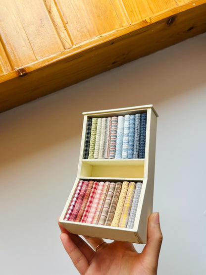 Kit de material para armario de tela en miniatura a escala 1:12