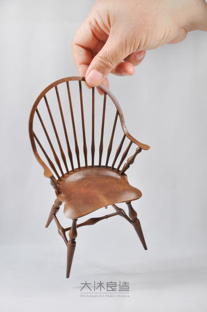 Silla Windsor con respaldo a escala 1:6, muebles para casa de muñecas en miniatura