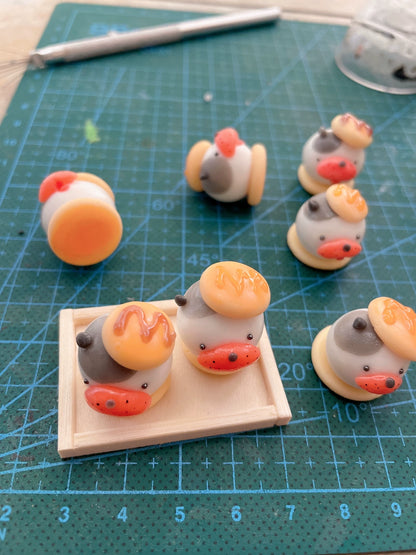 1:12 Scale Miniature Clay Sea Lion Dorayaki Dollhouse Food Accessory