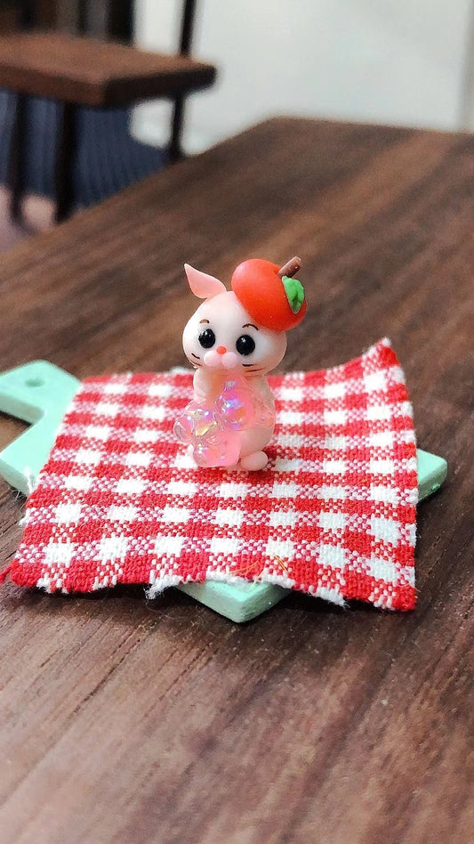 Scène de maison de poupée miniature à l'échelle 1:12 avec gâteau en argile de dessin animé, ensemble de jeu de nourriture miniature