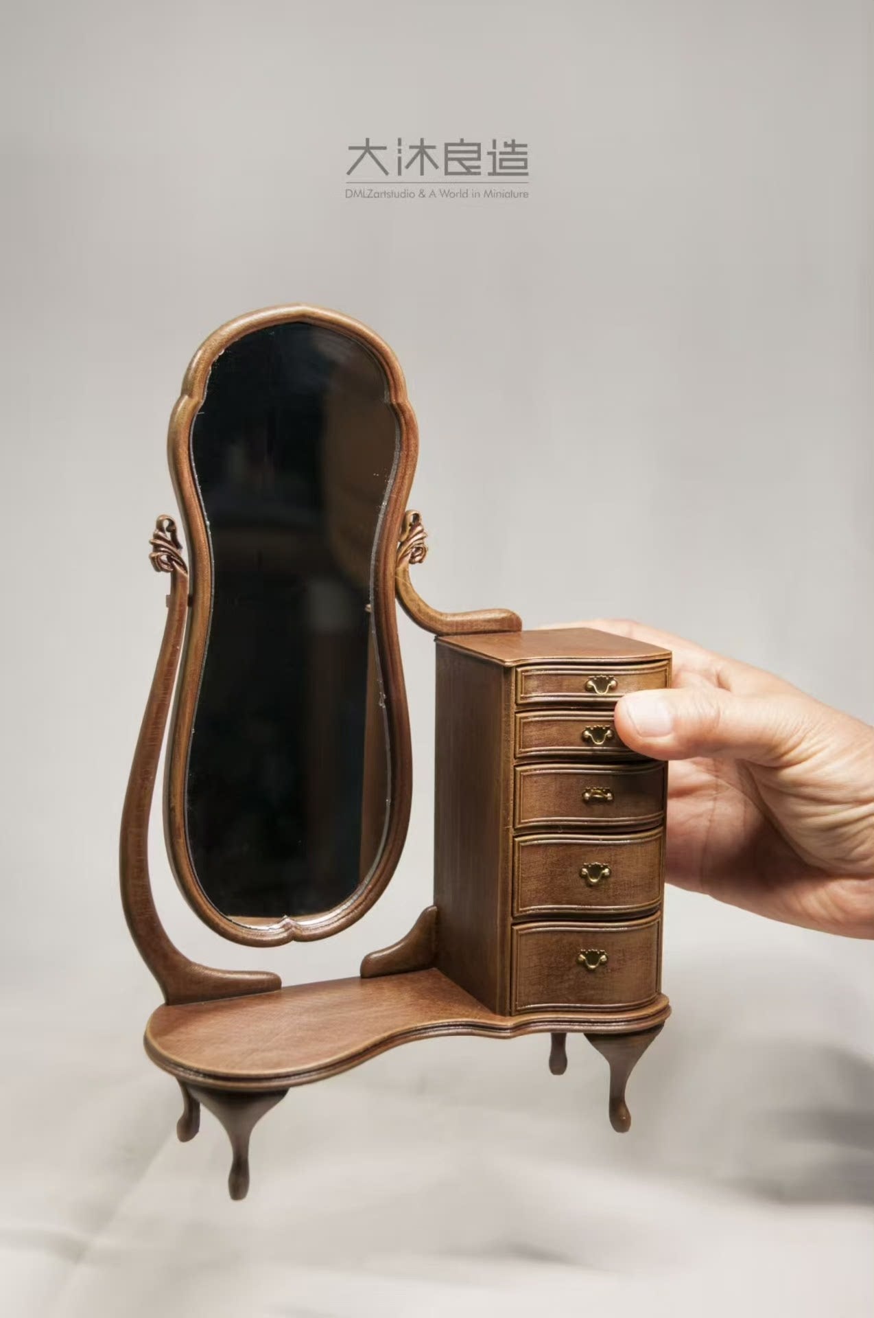 Mueble para casa de muñecas en miniatura con espejo vintage a escala 1:6