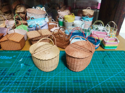 1:6 Scale Miniature Picnic Basket Paper Wicker Handbag Dollhouse Prop For Blythe And Ob11 Dolls
