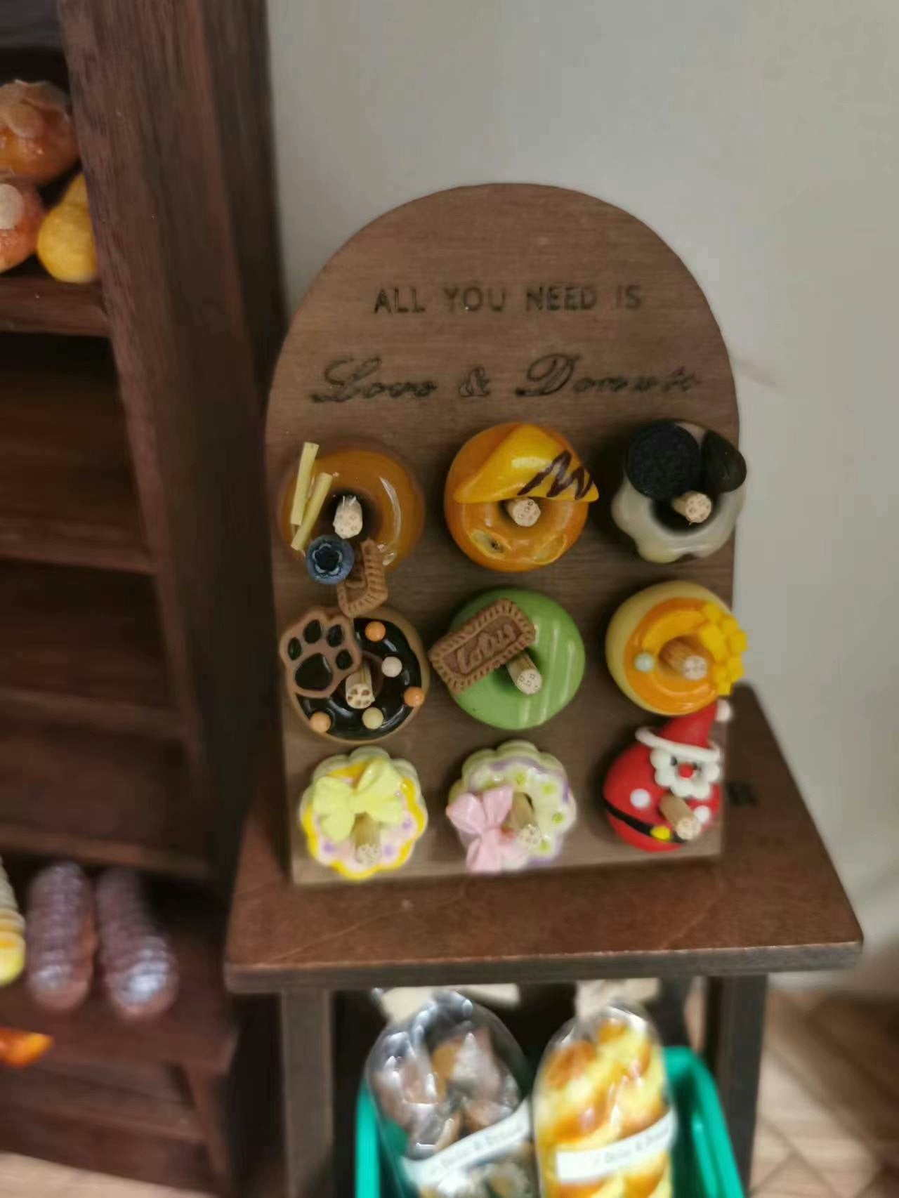 Decoración de muebles en miniatura