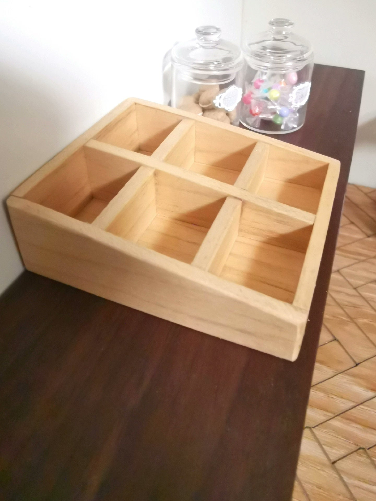 Bandeja escalonada de madera a escala 1:12, muebles en miniatura para casa de muñecas, ideal para sala de estar.