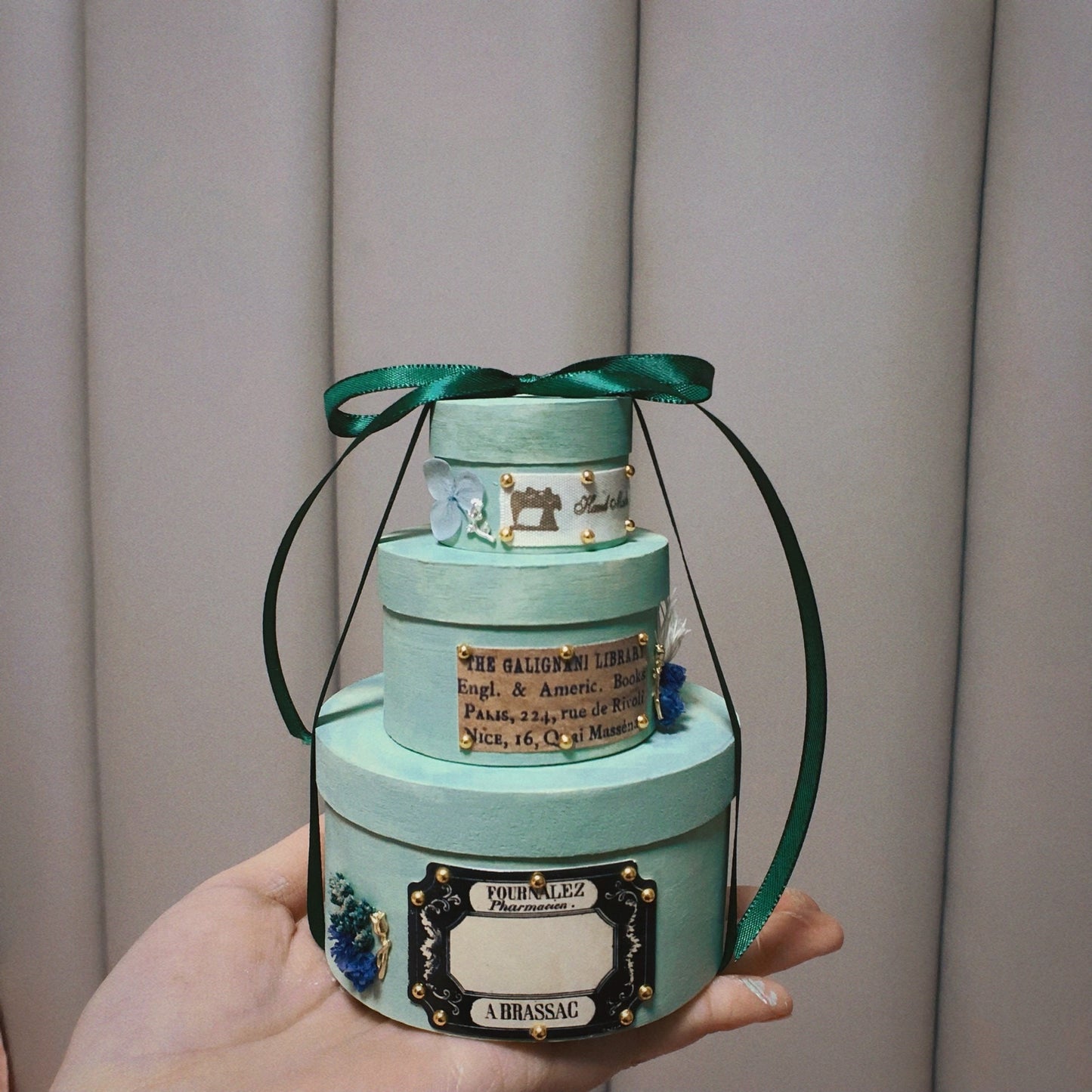 1:6 Scale Miniature Vintage Hat Box With Eternal Flowers For Blythe Dollhouse BJD Accessories