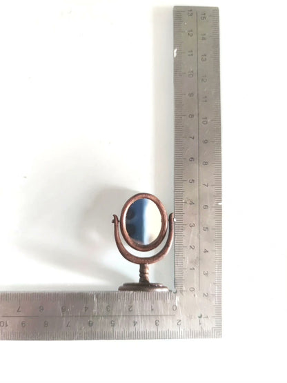 Miroir de toilette miniature en bois de noyer à l'échelle 1:12 pour maison de poupée