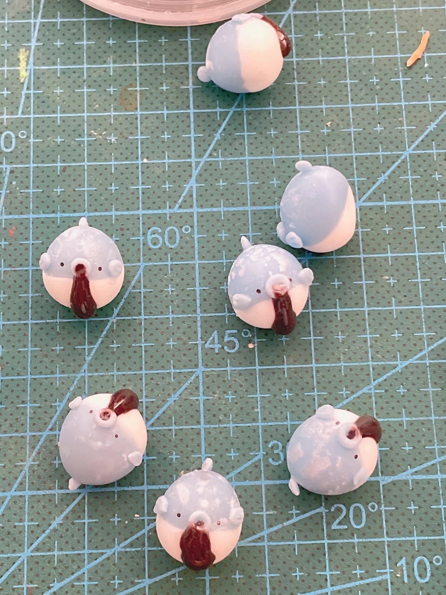León marino Tang Yuan en miniatura de arcilla a escala 1:12