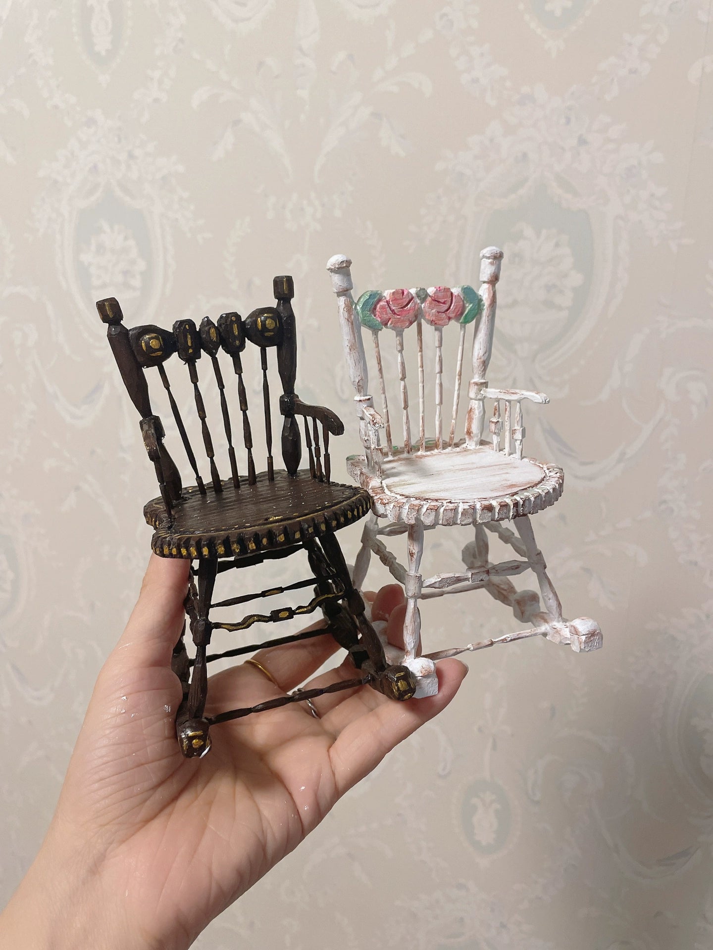 Mecedora vintage blanca a escala 1:6, muebles de casa de muñecas en miniatura para muñeca Blythe
