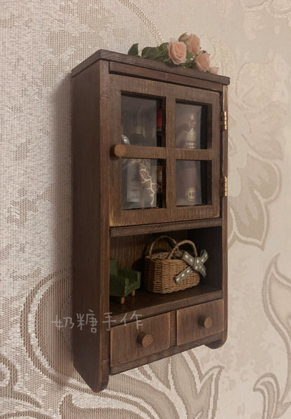 1:6 Scale Vintage Distressed Hanging Cabinet Miniature Dollhouse Furniture For Blythe Dolls