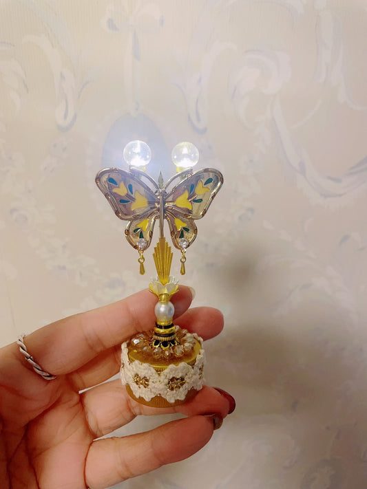 Lámpara de pie de mariposa vintage a escala 1:6, iluminación para casa de muñecas en miniatura con control remoto