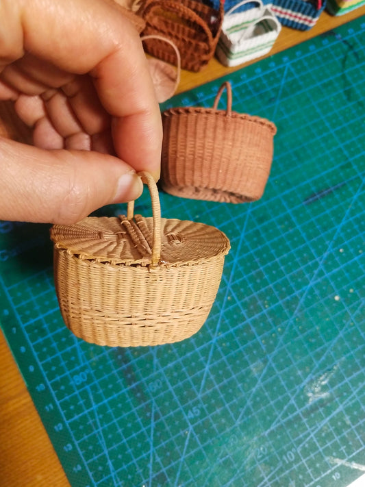1:6 Scale Miniature Picnic Basket Paper Wicker Handbag Dollhouse Prop For Blythe And Ob11 Dolls