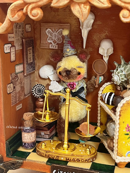 Casa de muñecas en miniatura Bear Gentleman, tienda de comestibles, muebles en miniatura hechos a mano
