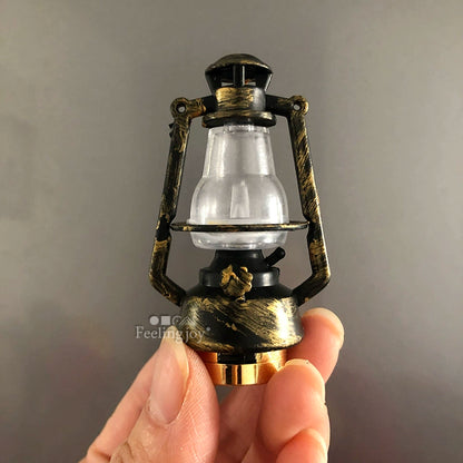 Lampe à huile miniature à l'échelle 1:6 et 1:4, accessoire pour maison de poupée, figurine articulée BJD/Blythe