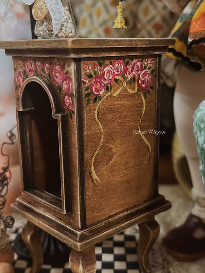 Meubles de maison de poupée miniatures occultes à l'échelle 1:6 et 1:12