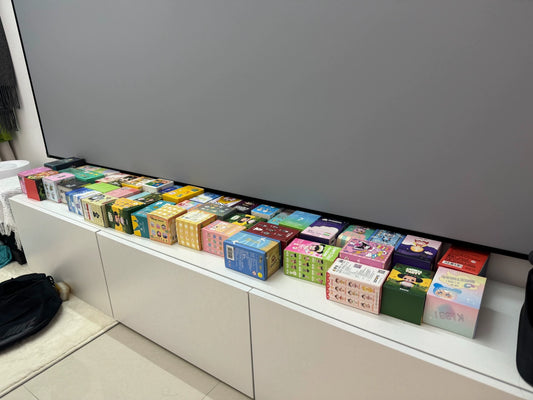 Colección de cajas ciegas en miniatura