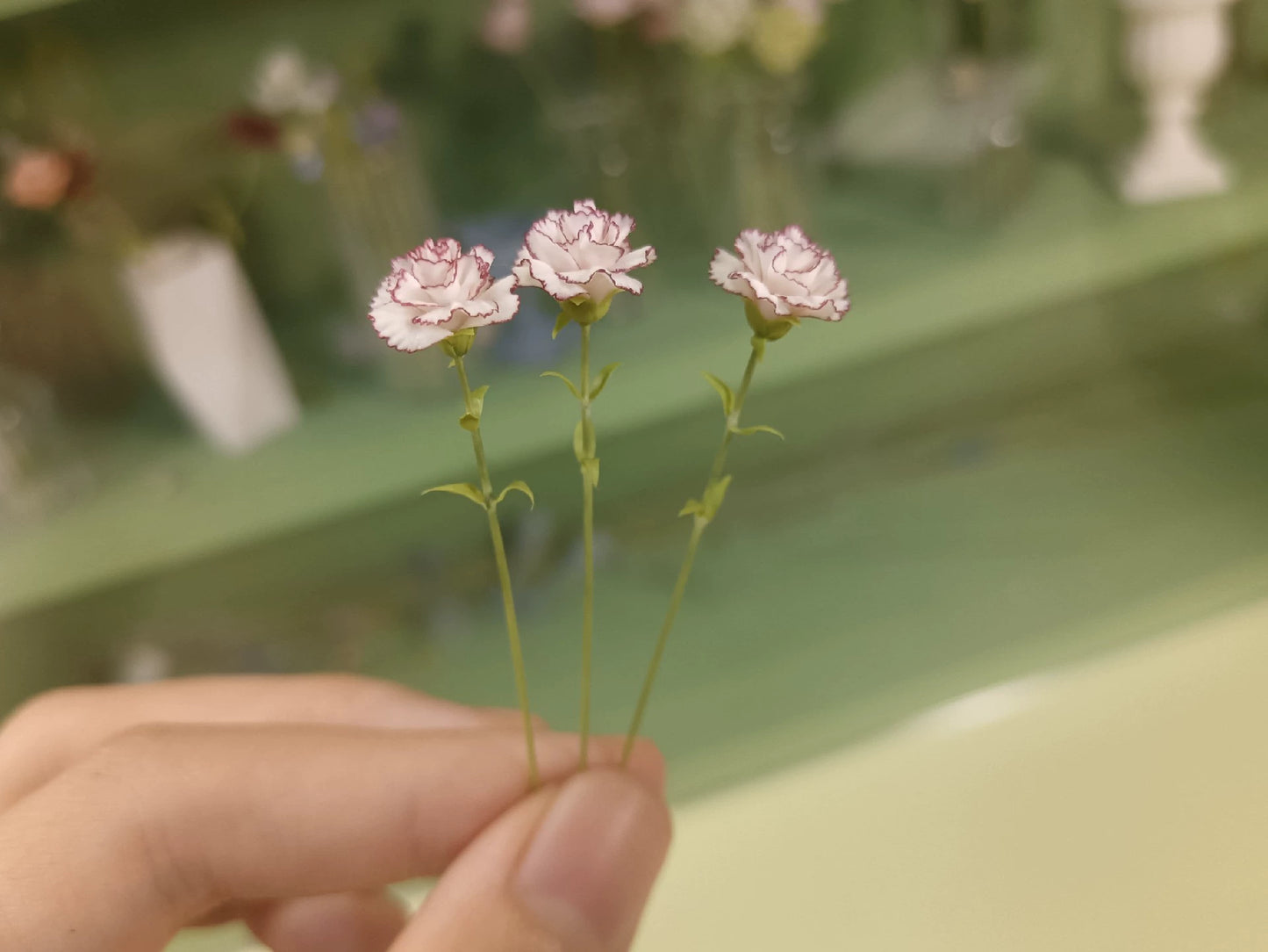 1:6 Scale Miniature Clay Carnation Flower BJD Dollhouse Decor Mariposa