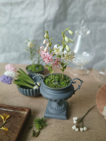 1:6 Scale Miniature Clay Lily Flower BJD Doll Accessory Blythe Doll Display