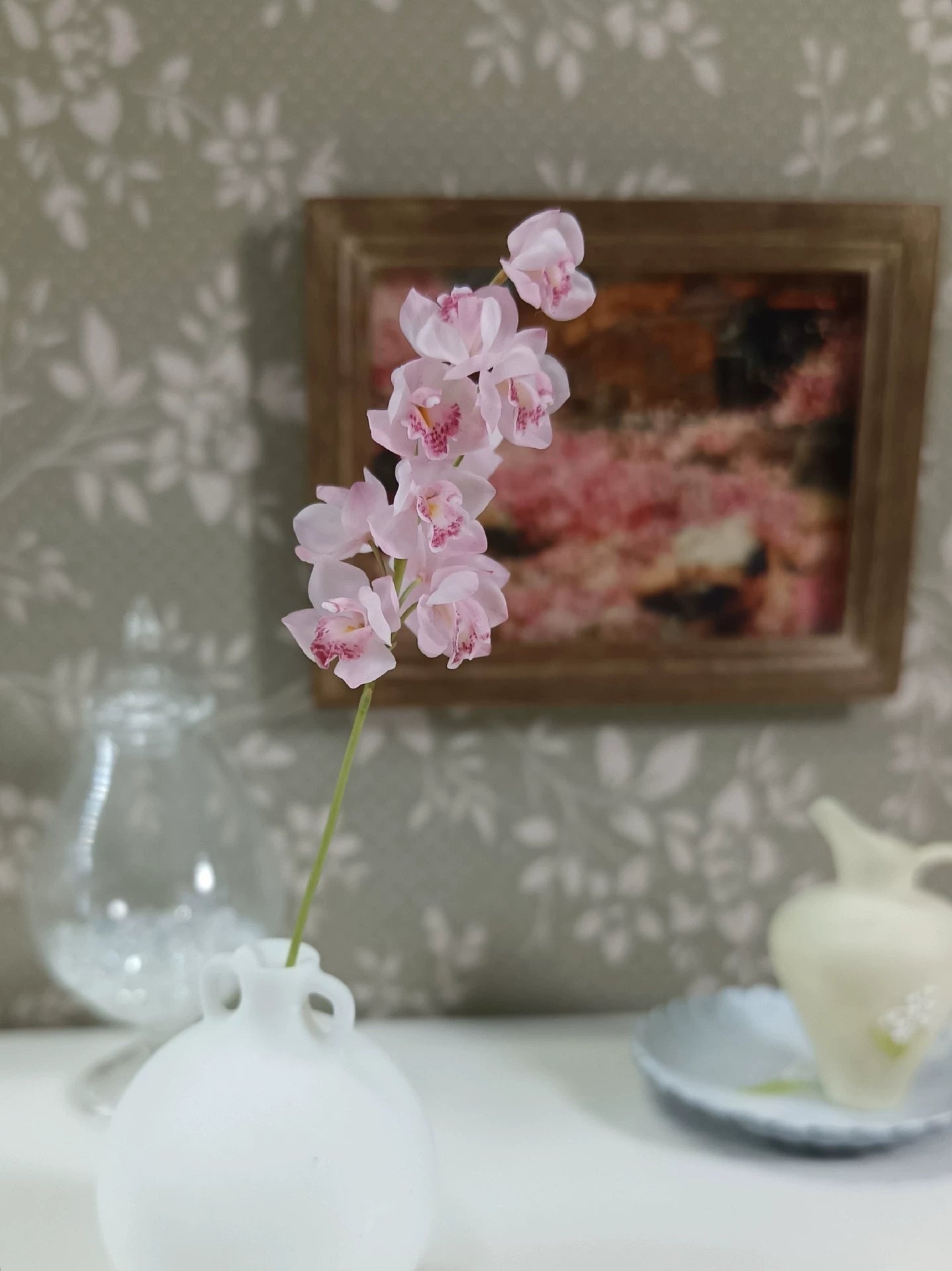 Orquídea Cymbidium en miniatura a escala 1:12, flor de arcilla, decoración para casa de muñecas BJD Blythe