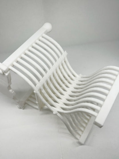 Chaise Dante miniature à l'échelle 1:6, meuble de maison de poupée fait main, modèle blanc