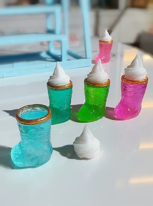 Botas de arcilla en miniatura a escala 1:6 con parte superior color crema, accesorio para casa de muñecas BJD para jugar con comida