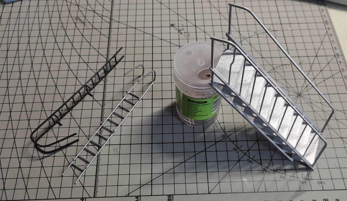 Escalera de metal a escala 1:12, modelo en miniatura para casa de muñecas.