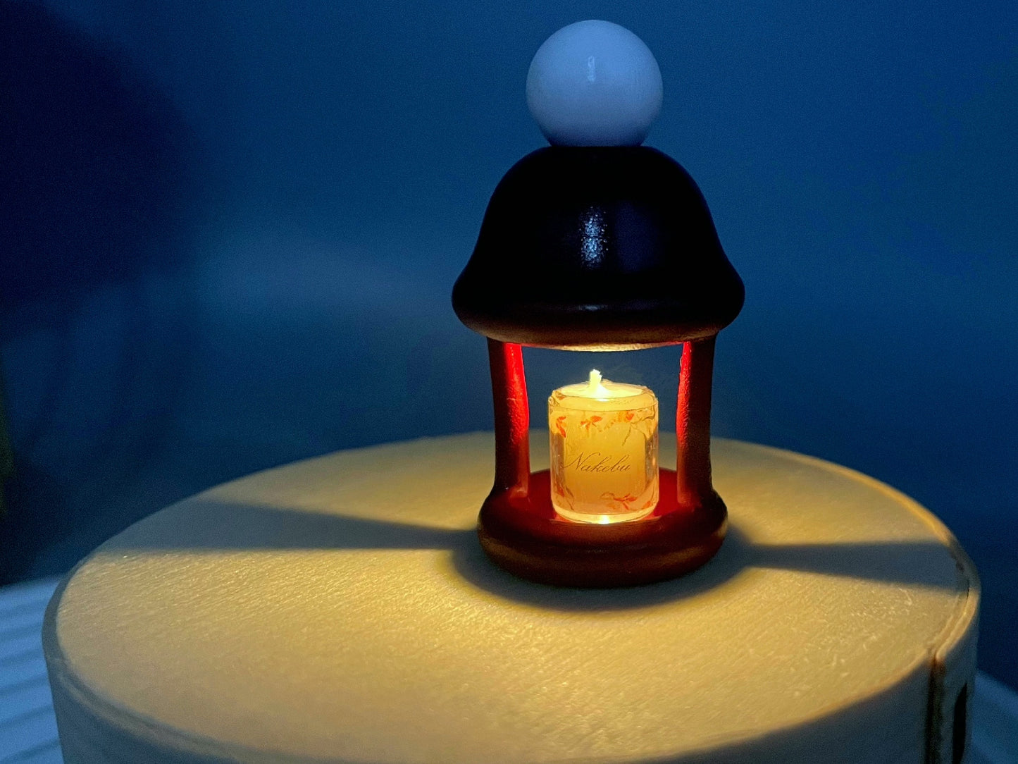 Calentador de cera derretido con luz nocturna de casa de nieve en forma de hongo en miniatura a escala 1:12