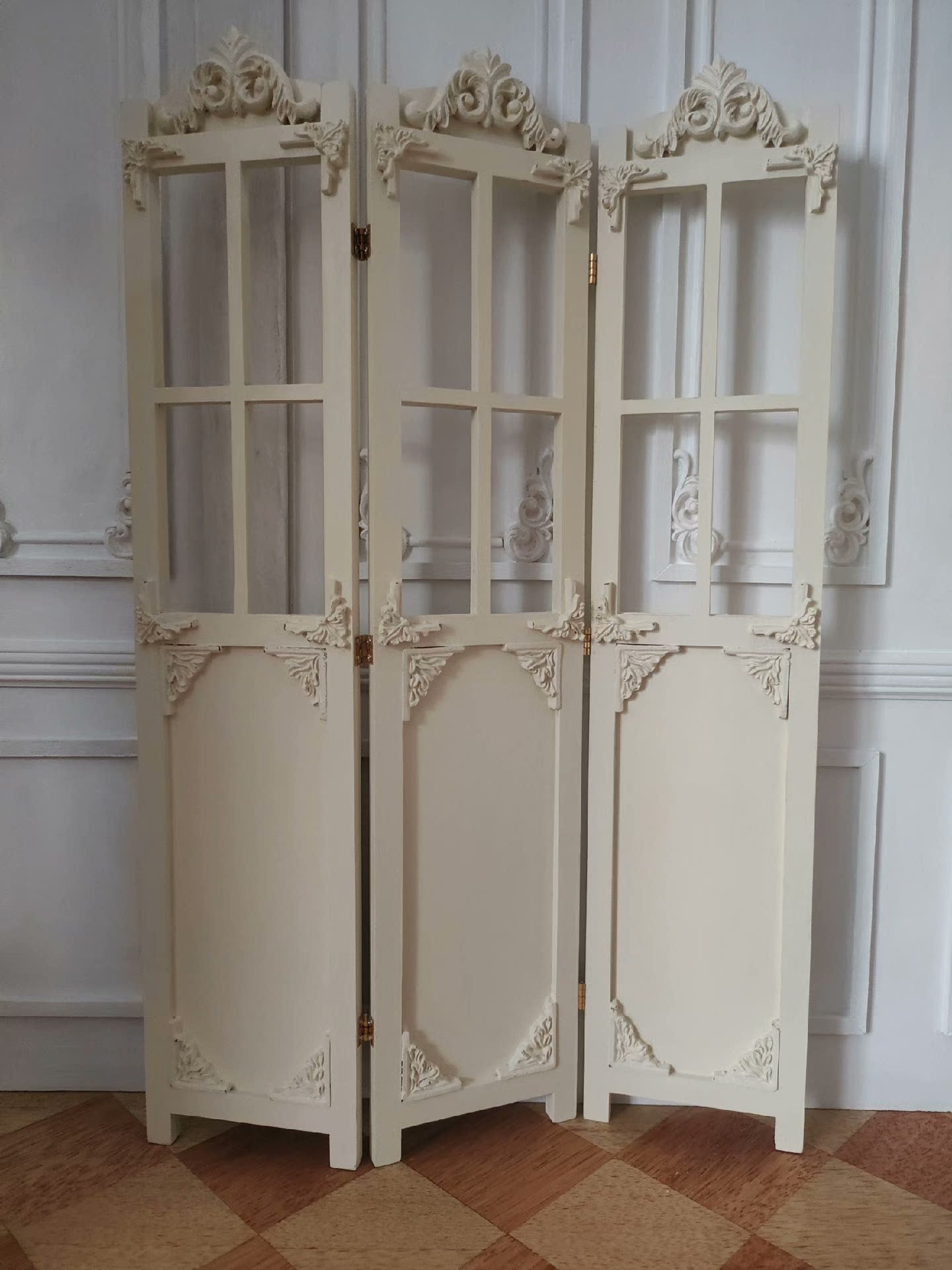1:6 Scale Hand Carved Wooden Screen Miniature Dollhouse Furniture Antique White For Blythe Doll Photography