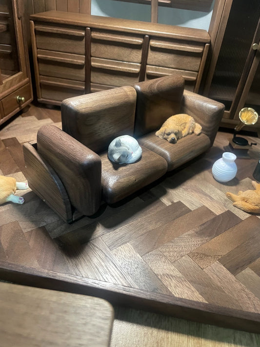Sofá miniatura a escala 1:12 para casa de muñecas BJD