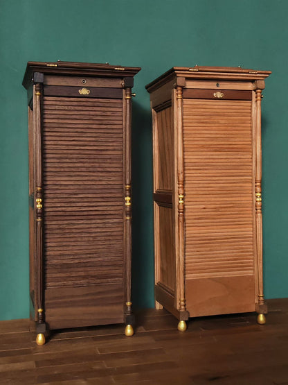 Cabinet dentaire miniature de style Eastlake à l'échelle 1:6 pour maison de poupée Blythe