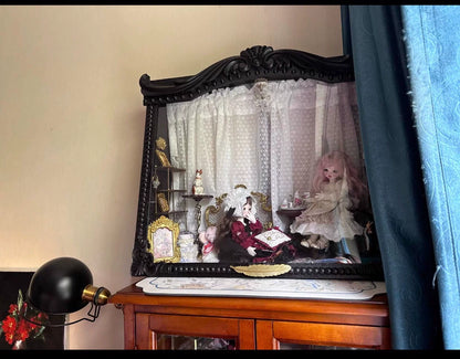 Vitrina para casa de muñecas en miniatura a escala 1:12 con cristal antipolvo para colección de muñecas, armario de madera personalizable.